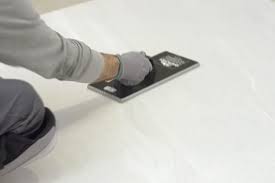 On utilise maintenant une nouvelle forme de croisillons pour la pose des carreaux de carrelage. Comment Poser Un Carrelage Grand Format Florim Ceramiche S P A