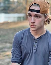 Baylee Littrell, uno de los hijos de los BackStreet Boys, a sus 19 años  despunta como cantante de música country