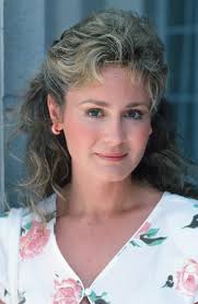 Dynastie Distribution