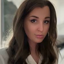 Renee Macias's Instagram, Twitter & Facebook