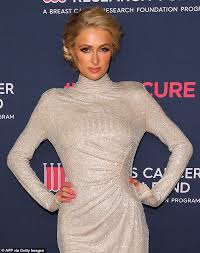 Thanks to paris hilton's new documentary, social media has been hearing a lot more about #breakingcodesilence, a movement organized by former troubled teens who claim they were abused at. Paris Hilton Zeigt Sie Tatsachlich Lassen Die Fans Kommen Sie Und Bleiben Sie Bei Ihr Zu Hause Und Reisen Sie Mit Ihr Aktuelle Boulevard Nachrichten Und Fotogalerien Zu Stars Sternchen