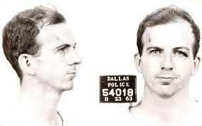 Voici 10 acteurs du monde illicite ayant john dillinger est considéré par plusieurs comme étant le plus grand gangster et braqueur de même s'il est passé à l'histoire comme étant l'un des plus grands criminels de l'époque contemporaine. Les 7 Plus Grandes Affaires Criminelles De L Histoire A Travers Le Monde