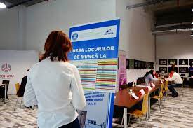 Execută lucrări de încărcare reziduuri menajere i industriale din recipien ii în care acestea sunt. Bursa Muncii 650 De Locuri De MuncÄƒ 200 De ArÄƒdeni InteresaÈ›i Aradon