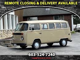 Image result for Beige Taxi Allemand 1987 Renault