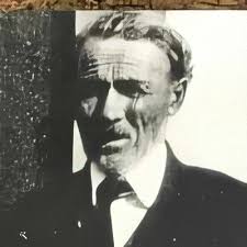 HOWELL, Andres "Starr” c/o 1993 : January 12, 2006 Stacy Mimi Howell to  Fallen Bruins . Andres "Starr" Howell passed away 1/12/2006 in a fatal car  accident. Class of 1993. HOWELL, Andres