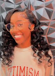 I'm available all this week. Make sure to book your appointment 🫶🏾. Link  in Bio💐