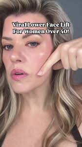 How to Get Rid of Turkey Neck with Makeup