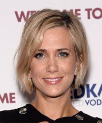 View And Try On This Kristen Wiig Short Straight Casual Hairstyle Medium Blonde Champagne Womens Hairstyles Short Silver Hair Hair Beauty