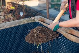 Für mein hochbeet habe ich ein spezielles system eines bioerdeherstellers angewandt, das drei (einzeln verkaufte) schichten umfasst: Hochbeet Befullen Tipps Zum Schichten Fullen Plantura