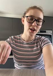 Chloe Sexton Bluffcakes Drama