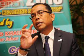 Yab tuan mohamed azmin bin ali menteri besar selangor, pejabat menteri besar selangor, tingkat 21, bangunan sultan salahuddin abdul aziz shah, 40502 shah alam. Johor Mb Says Utm Conducting Study On Best Method To Teach English Malaysia Malay Mail