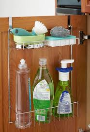 Utiliser Les Portes De Placard Pour Installer Des Rangements Rangement Sous Evier Idee Rangement Rangement Organisation