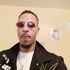 Ryan Eichelberger (@flyguy25690)