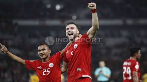 Eksentrik Gaya Rambut Riko Simanjuntak Hebohkan Dunia Maya Indosport