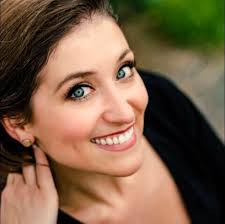 QUARK THEATRE is thrilled to announce the cast for A BODY OF WATER !!!  Avis--Anne Marie Caskey Moss--Barclay Roberts Wren--Lena Wallace Black A  couple wakes up in an isolated house with no