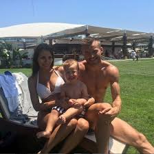 Подписчиков, 133 подписок, 262 публикаций — посмотрите в instagram фото и видео inna yarmolenko (@yarmolkina10). Andrej Yarmolenko Otdyhaet S Semej Na Kurorte Novosti Chempionata Ukrainy Po Futbolu Futbol Segodnya