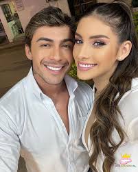 Daniela Cortez y Mario Del Alcazar disfrutando de su primer ExpoCruz  trabajando juntos 🥰✨🛍
