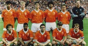 Photo From Magazine Source Unknown Contribution From A Blog Viewer Holland Squad Top Left To Right F Frank Rijkaard Football Team Pictures Kids Soccer