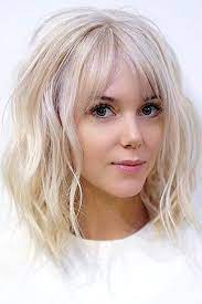 Photo coupe avec frange droite cheveux mi long. Pin On Tendance Coiffure
