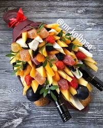 как сделать букет из колбасы и сыра своими руками Buket Iz Syra I Vina Food Cheese Cheese Board