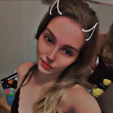 Any one know a Erica Armijo? This is their DoorDash card that I found while  walking home