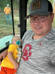 Boss man Silas came out today to offer a “little” help