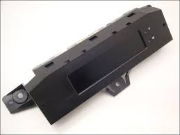 Deadstop warns of the presence of carbon monoxide in the cockpit. Dash Board Speedometer 7700 820 024 Borg 22090 Renault Twingo Central Display 7711 368 797 33 00