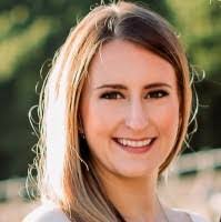 Carly Webb's Instagram, Twitter & Facebook