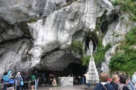 Yo soy la inmaculada concepción. Santuario De La Virgen De Lourdes En Francia