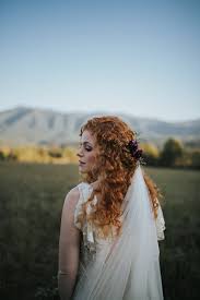 .gorgeous naturally curly hair then here are cool hairstyle ideas to rock on your big day. Natural Curly Hair Bridal Hairstyle Ideas To Love My Sweet Engagement