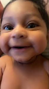 Lashawn Henderson's Instagram, Twitter & Facebook