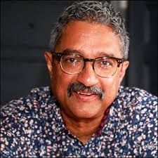 Raymond makes the sui-dhaaga cool again