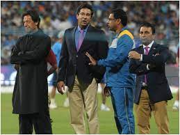 Wasim akram clinches a thriller from yet another hopeless situation. Wasim Akram Reacts To Accidentally Hitting Imran Khan In 1990 Adelaide Test Vs Australia Cricket News