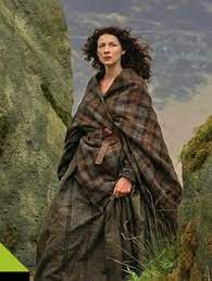 The earasaid is a traditional scottish dress and would be the ladies' version of the great kilt. 19 Arisaid Ideas Arisaid Scottish Clothing Scottish Dress