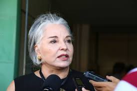 Dona Iris de Araújo, morre aos 79 anos