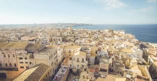 Digital nomads] No way to escape from Siracusa, Italy. | by Adrien Mgy |  Medium