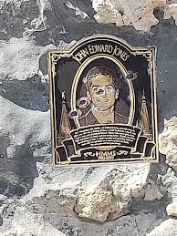 Chris Jones On Twitter Jerk Alert Somebody Shot Up The Headstone Placed On Nutty Putty Cave In Honor Of The Man Who Died While Spelunking In 2009 We Ve Also Learned That After Upon reflection, one can see spiritual lessons. headstone placed on nutty putty cave
