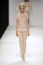 Jasper Conran Spring 2010 Runway Pictures Fashion Neutral Fashion Couture Fashion