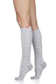 Vim Vigr 15 20 Mmhg Women S Stylish Compression Socks Cotton In Juliet Floral Grey Cream Compression Socks Sock Outfits Stylish Women