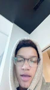 Jada Barlow's Instagram, Twitter & Facebook