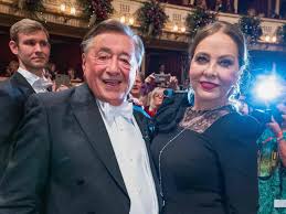 Lugner denkt schon an nächsten opernball ich habe eine ganz tolle an der angel. Richard Lugner Erhohte Seine Chance Auf Eine Opernball Loge Opernball Vienna At