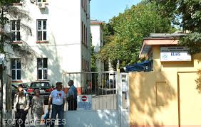 Ion Iliescu A Fost Internat La Spitalul Elias Din Bucuresti Pentru Evaluarea StÄƒrii De SÄƒnÄƒtate AgenÈ›ia De PresÄƒ Rador