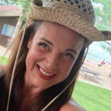 Angela Seaton (@ASEATONinKC)