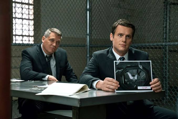 With 'Mindhunter,' David Fincher leisurely investigates the birth of evil:  EW review