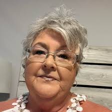 Is valet parking available at the Islander terminal?