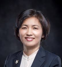 Eunjin Han's Instagram, Twitter & Facebook