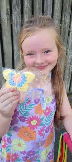 Today my daughter found a butterfly in Tesco and it really made her day 🥰  such a good idea ❤