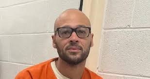 TEXAS, USA. GOVERNOR COMMUTES 28 DEATH SENTENCES