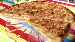 Wir sind so geschmeichelt, dass wir es jetzt einfach tun. Birnenkuchen Mit Eierlikor Schmand Und Walnuss Knusperstreuseln Kuchenrezepte Mit Eierlikor Verpoorten