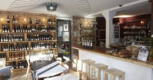 En Vrac 2 Rue L Olive 75018 Paris Http Www Vinenvrac Fr Home Decor Home Decor